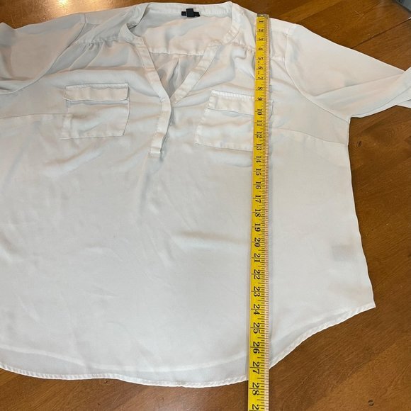 Torrid Women's Plus Size Light Gray 3/4 Sleeve Shirt Top Blouse Sz 2 - Picture 4 of 9